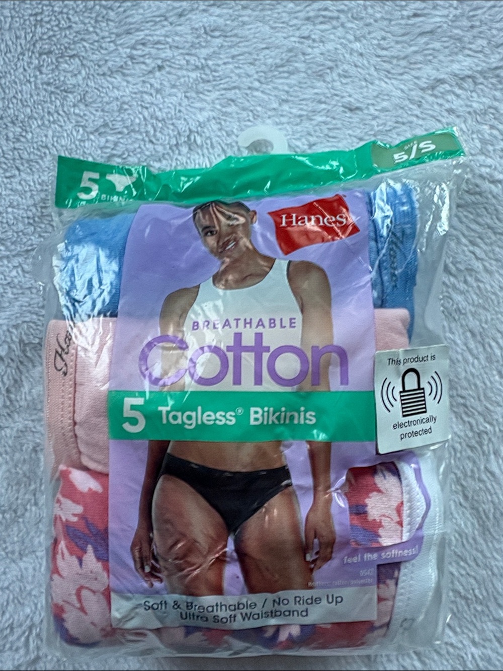 HANES- Women’s Tag-less Bikini underwear: NIP SIZE S